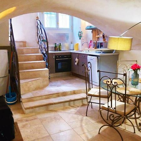 Appartement De Charme Au Coeur Du Vieil อองทีบส์ ภายนอก รูปภาพ