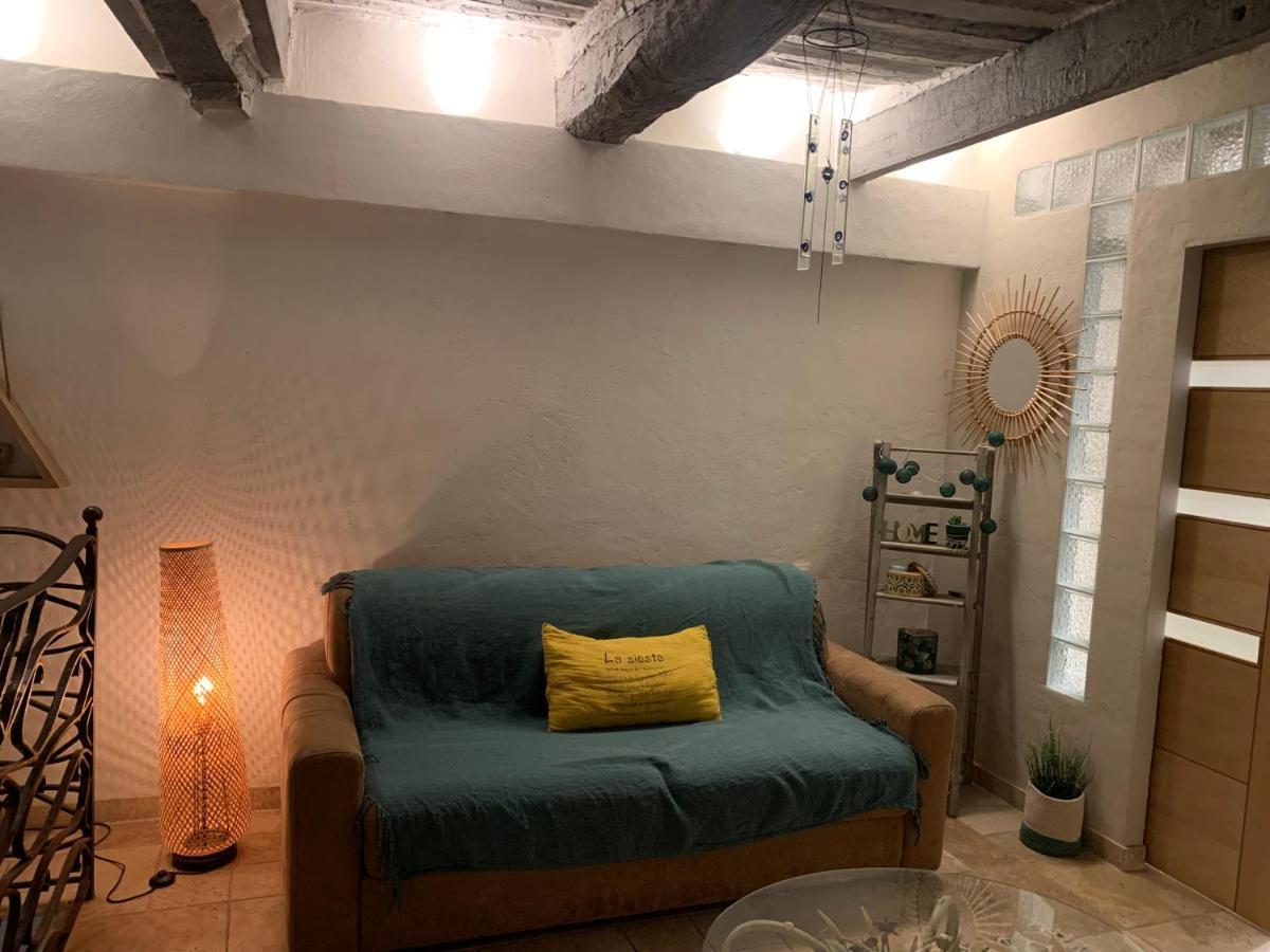 Appartement De Charme Au Coeur Du Vieil อองทีบส์ ภายนอก รูปภาพ